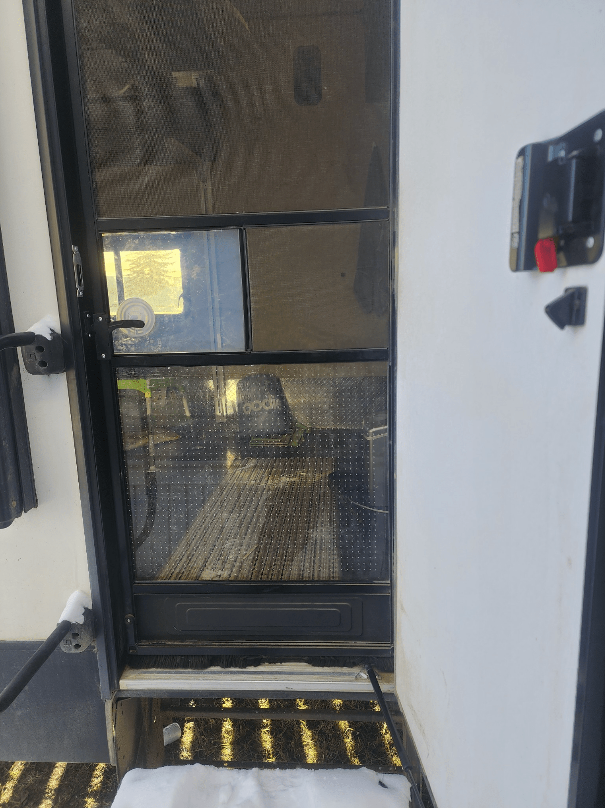 Sturdy Screen® RV Pet Protector - Sturdy Screens